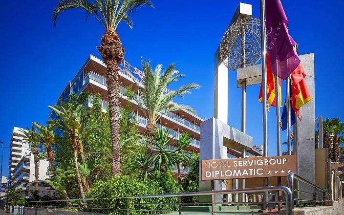 Fachada Hotel Servigroup Diplomatic en Benidorm