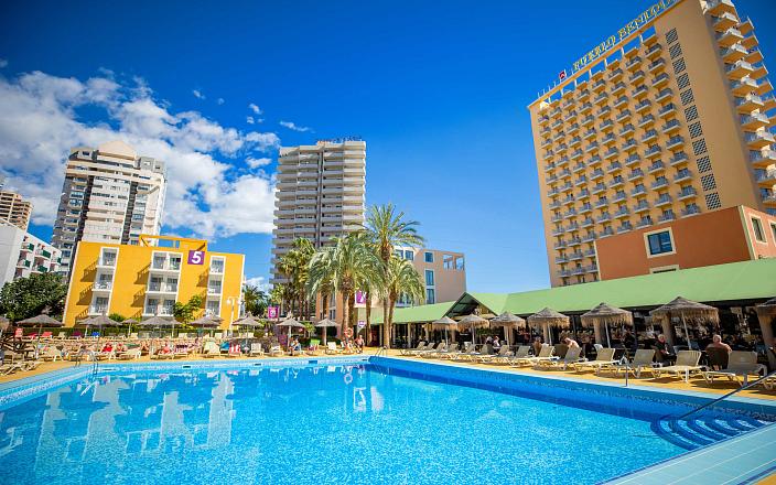 Piscina Hotel Pueblo Benidorm