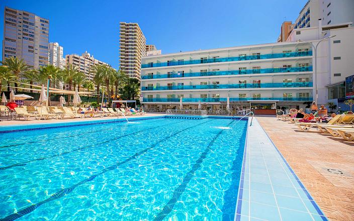 Piscina Hotel Calypso