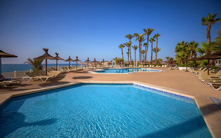 Piscina Hotel Servigroup La Zenia en Orihuela