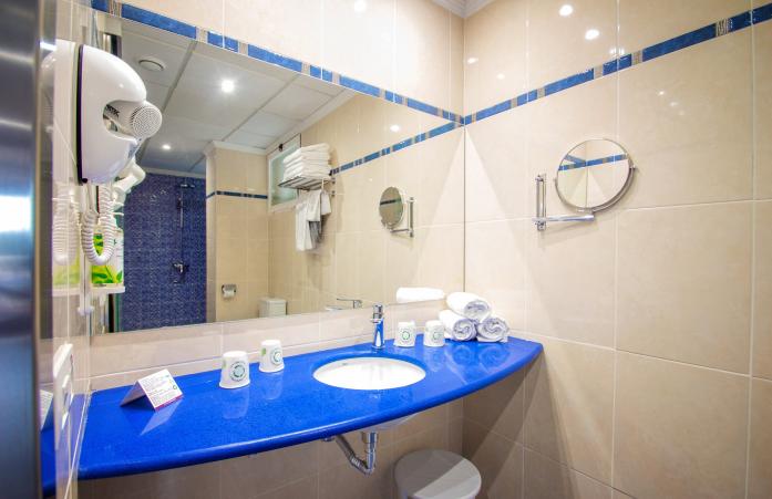 Habitación Doble Salón (capacidad máx. 6 personas)