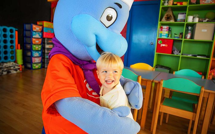 animación club delfi