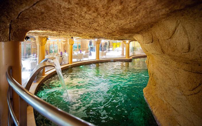 Hotel wellness con piscina en Benidorm