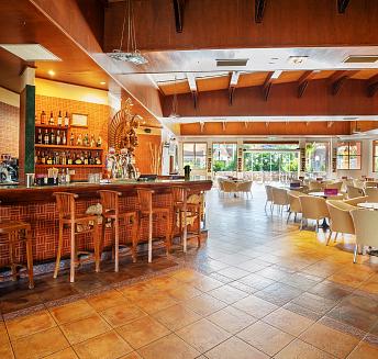 Bar “The Sanctuary” Hotel Orange