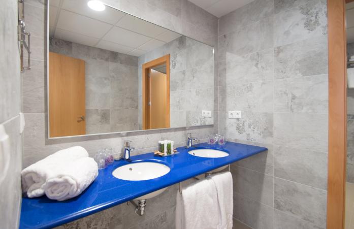 Habitación Doble Salón (Capacidad Máx. 6 personas)