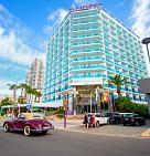 Entrada del hotel Calypso Benidorm