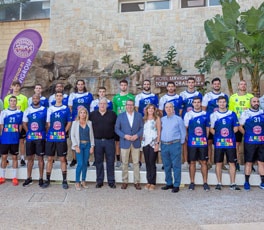 Foto oficial del primer equipo del Club Balonmano Benidorm