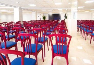 Salon para evenots en el Hotel Koral Beach