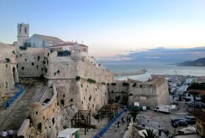 Panorámica de la Rampa de Felipe II en el casco histórico