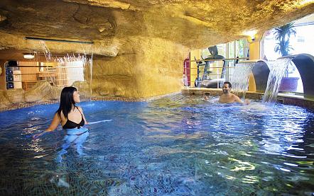 Los 5 mejores hoteles con piscina climatizada