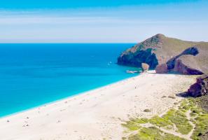 Playa de los Muertos en la Costa de Almería