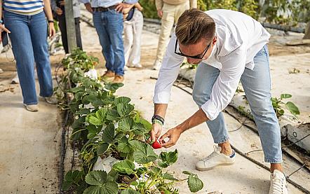 Nuestra finca El Clot, un ejemplo de sostenibilidad a nivel europeo, recibe la visita más internacional.