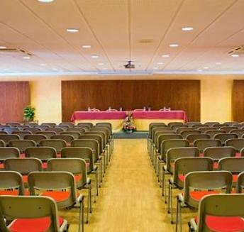 Salón de Convenciones Hotel Papa Luna