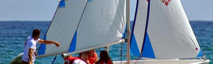 barco de vela ligera en Orihuela